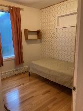 A privat room for rent, close to metro Lasalle