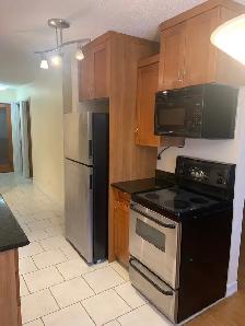 2-Bed 1-Bath Suite off Broadway - Available September 1st 2026 - Photo 2