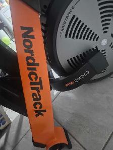 rowing machine - Photo 2