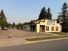 Main Street, high visibility with yard. - Photo 3