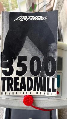 Life FitnessTreadmill - Photo 5