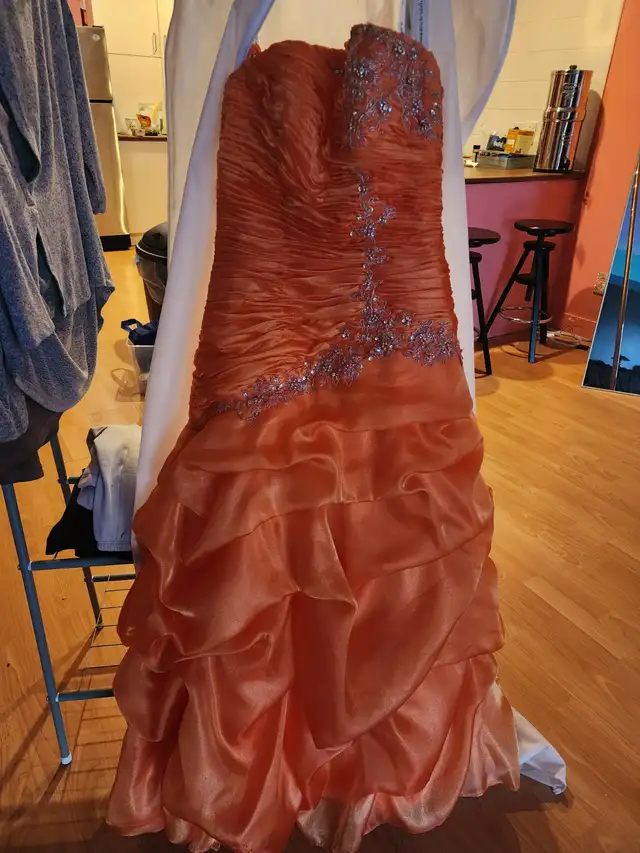 Robe de qualité (bal/mariage)