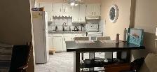 Beautiful 2 bedroom condominium unit available at Main Beach!