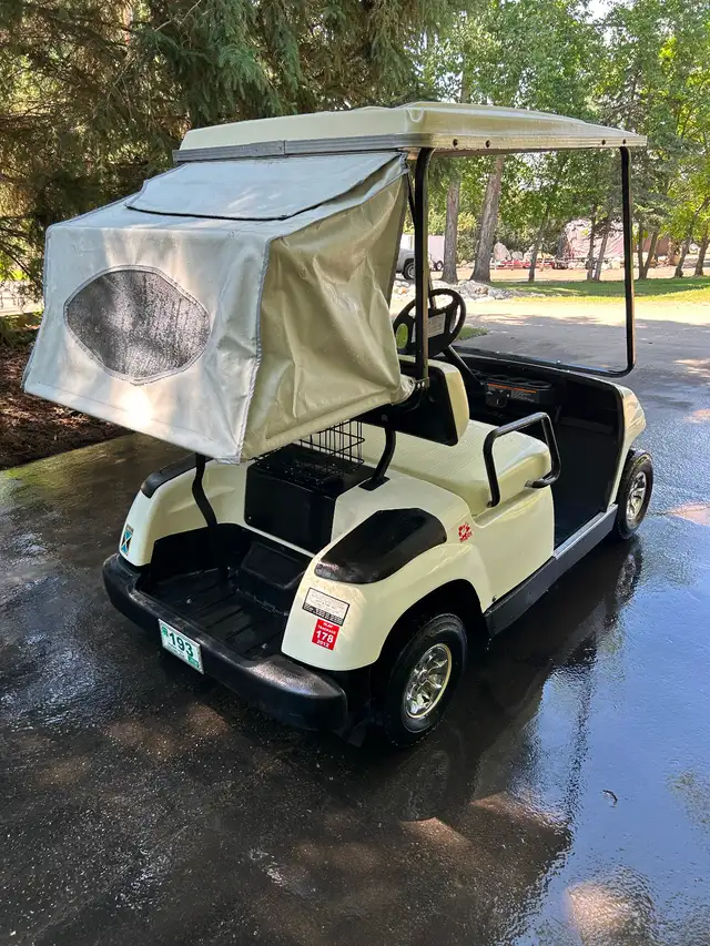 1999 Yamaha golf cart