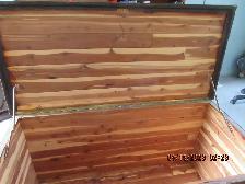 Cedar chest - Photo 3