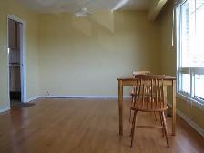 Master Bedroom Side by Side Parking — Ideal for CU/AC Students - Photo 2