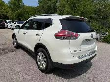 2015 Nissan Rogue SV FWD - Photo 6