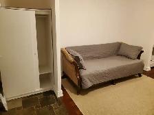 One bdrm apt in a house, ground level (not a basement) Etobicoke - Photo 2