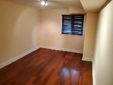 One bdrm apt in a house, ground level (not a basement) Etobicoke - Photo 6