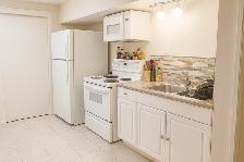 Room close to Southgate - Photo 3