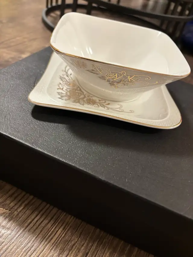 dessert bowls and saucer set