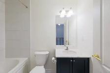 Modern Townhouse Near Woodbine Beach For Rent - Photo 4