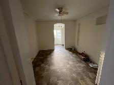 RENOVATED - CENTRAL LOCATION - Photo 5