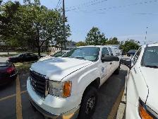 GMC Sierra 2500 - Photo 2