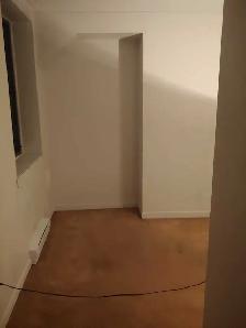 Large room for rent in 3-bed apartment, downtown views - Photo 5