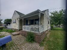 East Side house (main & upper lvl) 3bd & 2bth at 2694 Lloyd Grg - Photo 2
