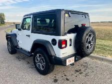 2021 JEEP WRANGLER - Photo 4