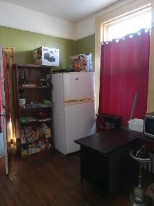 Male 50  Only, Quiet All INCLUSIVE - 1 x room Downtown Kingston - Photo 8