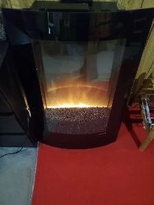 Fireplace - Photo 2