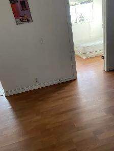 5 min Walk to Franklin / Barlow Max Bell Ctrain / 9 min Downtown