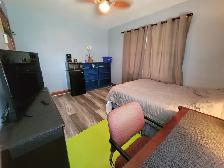 Smoke-Free U Welcome 2Share 2bdrm Home SEPT 1st - Photo 2