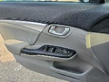 2015 Honda Civic LX Sedan 5-Speed MT - Photo 11