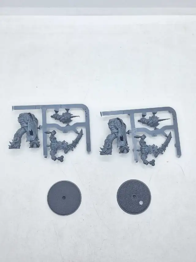 Warhammer 40k Deathguard 2 Deathguard body & backpacks on sprue