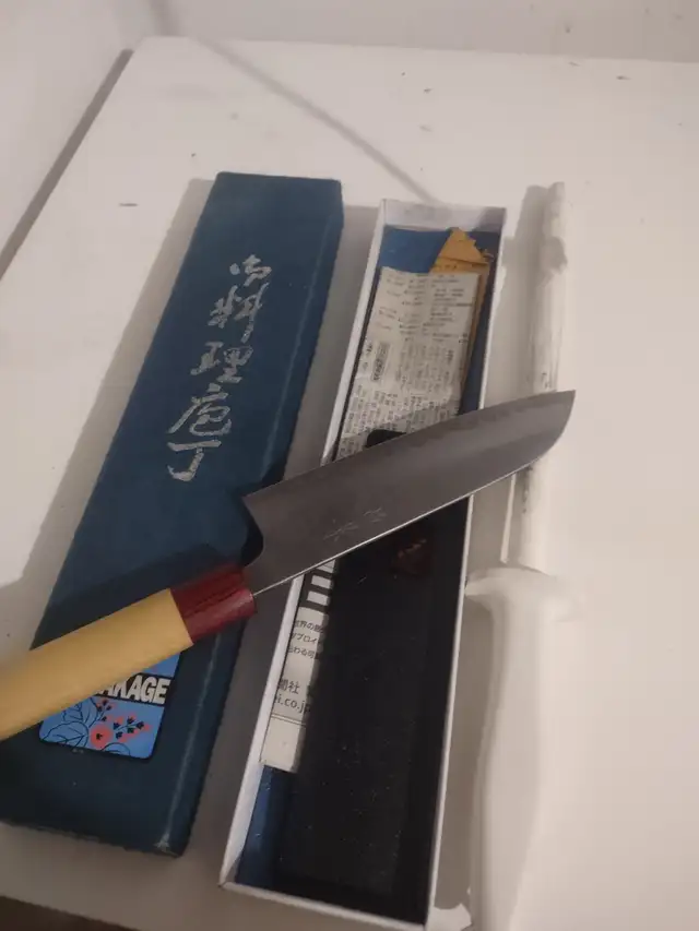 Yuki Santoku masakage knife and sharpening rod $300 like new