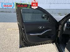 2019 BMW 3 Series //M PKG | BMW SERVICED | PANO | LOADED - Photo 15