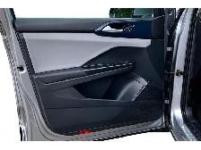 2023 Volkswagen Taos AWD | PANORAMIC SUNROOF | TOUCHSCREEN | CAM - Photo 25