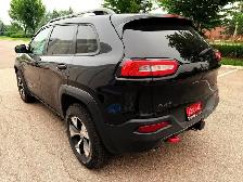 2015 Jeep Cherokee Trailhawk 4dr SUV 4WD (2.4L 4cyl 9A) - Photo 7