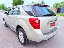 2012 Chevrolet Equinox LS 4dr SUV (2.4L 4cyl 6A) - Photo 5