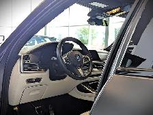 2022 BMW X7 M50i Premium Package - Photo 16