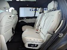 2022 BMW X7 M50i Premium Package - Photo 33