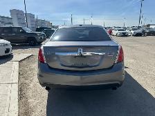 2011 Lincoln MKS AWD | Nav, Back Cam, Dual Sunroof - Photo 5