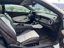 2017 Chevrolet Camaro - Photo 17