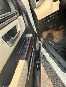 2023 Toyota Tundra 4x4 Crewmax Capstone Hybrid - Photo 11
