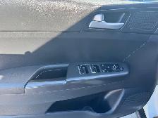 2021 Kia Sportage LX - Photo 13