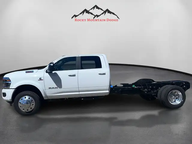 2026 Ram 5500 CAB CHASSIS LARAMIE DIESEL CREW CAB