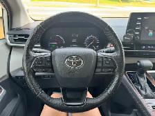 2022 Toyota Sienna LE - Photo 10