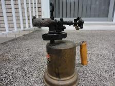 TORCHE ANTIQUE EN BRASS - Photo 2