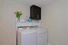 Junction-area gem with utilities   ensuite laundry included! - Photo 7