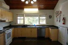 Sault College/Algoma University Rooms for Rent - Photo 9