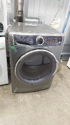 Washer - 27' Electrolux 5.2 Cu. Ft. Front Load - ELFW7637AT3-SS