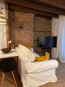 Charmant 2 ½ meublé tout inclus prêt du centre-ville- $1200