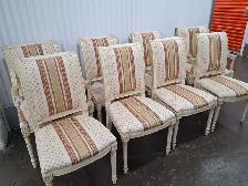 Vintage Dining Table with 8 Chairs - Photo 2