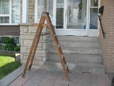 6 Foot Wooden Ladder