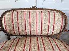Antique French Settee - Photo 3