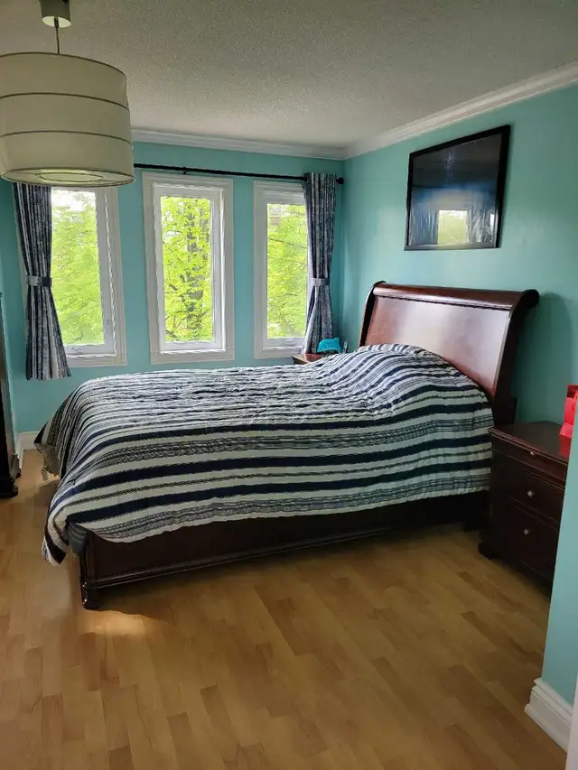 Master Room in 3 Bdrm House