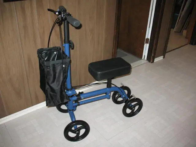 Foldable/Steerable Knee Walker, BRAND NEW